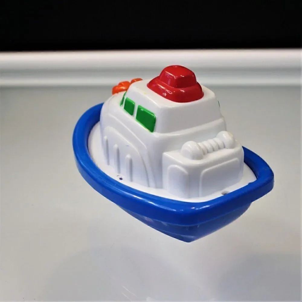 Fisher Price Baby Bath Pool Toy Small Boat Toddlers Plastic Toy